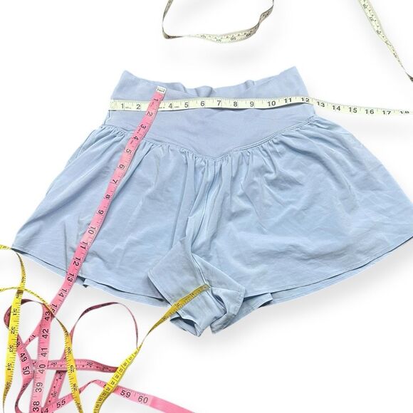 OFFLINE BY AERIE Women’s Eyelet Blue Pleated Real Me Flowy Shorts Size Medium - Picture 9 of 9